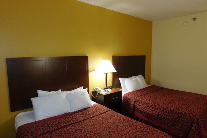 Room 14 of 22