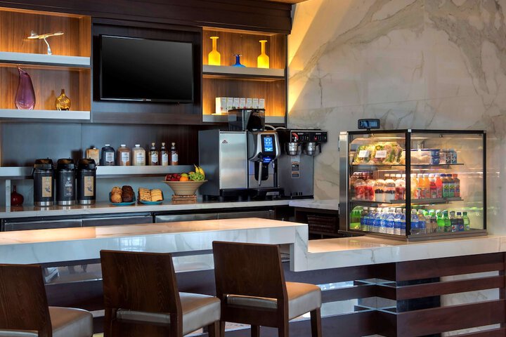 Hyatt Regency Pittsburgh International Airport