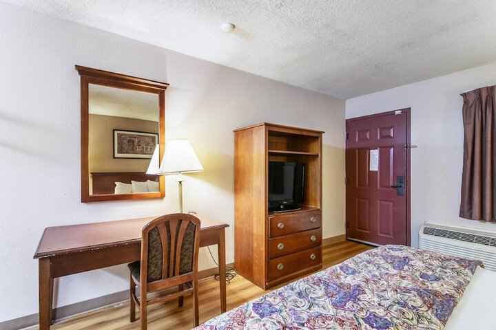 Room 16 of 47
