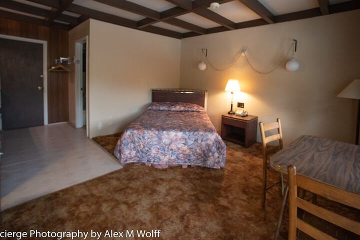 Room 14 of 20
