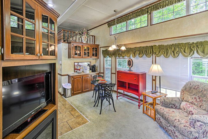 Cozy Gig Harbor Cottage 2 Mi to Case Inlet!
