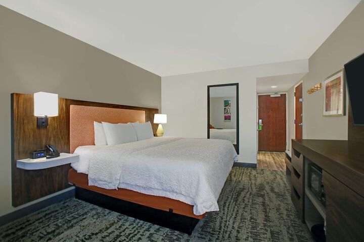 Hampton Inn Salisbury