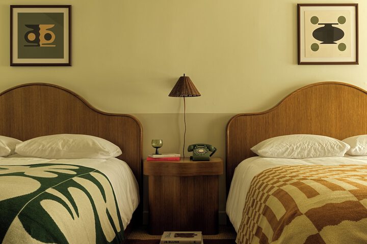 Room 26 of 37
