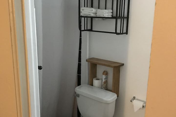 Room 60 of 98