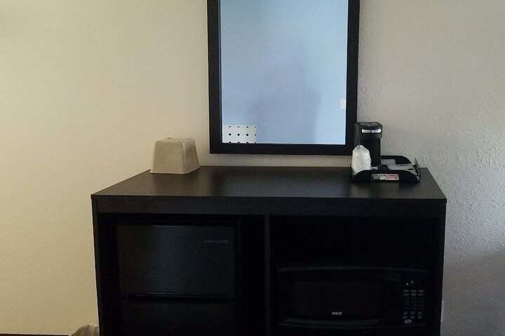 Room 15 of 22
