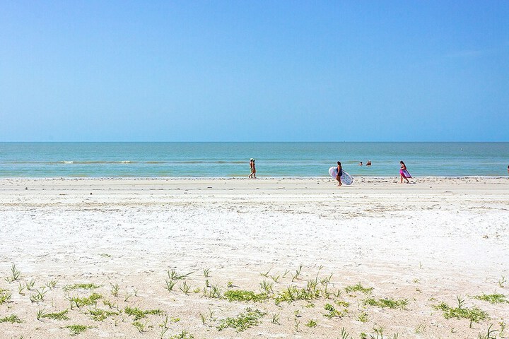 Beach 14 of 25