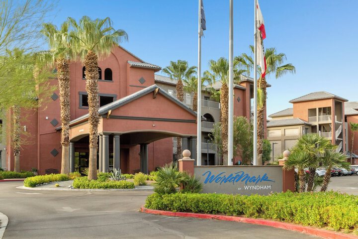 Hotel 6 of 54