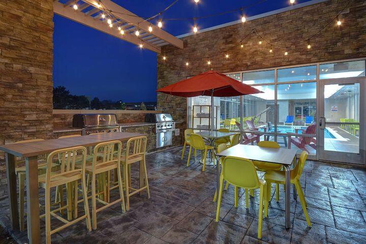 Terrace/Patio 33 of 34