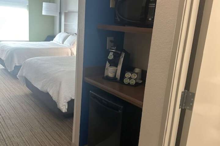 Holiday Inn Express Hotel & Suites Weston by IHG
