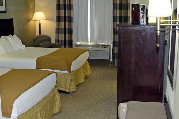 Room 36 of 59