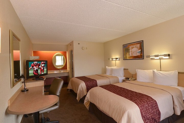 Room 9 of 24