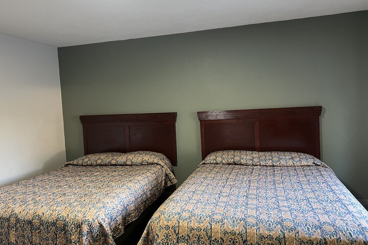 La Familia Stay Inn