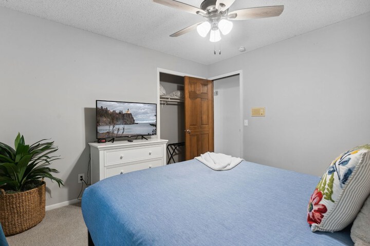 Rum River Resort In-home Pool & Sauna