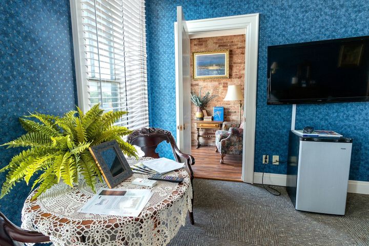Room 54 of 61