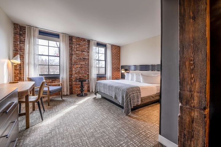 Room 40 of 75