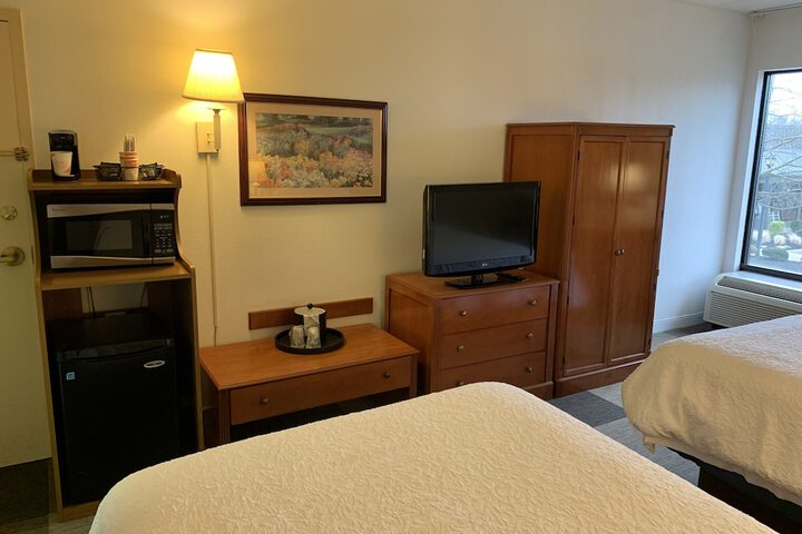 Room 70 of 97