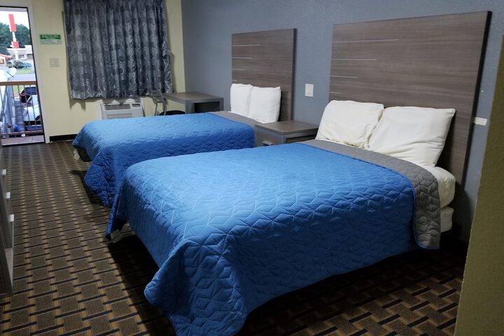Room 6 of 20