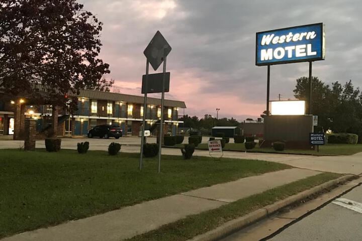 Hotel 3 of 34