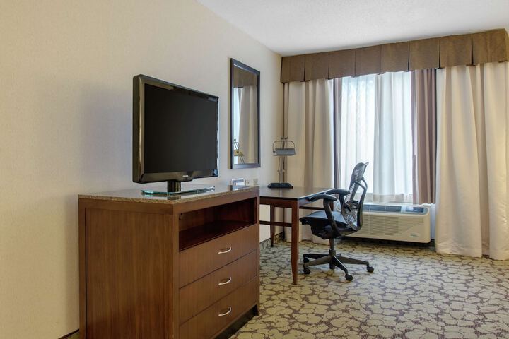 Room 28 of 44