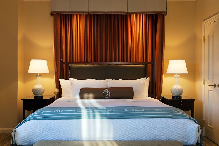 Room 30 of 50