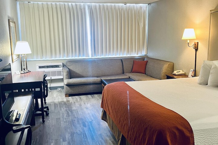 Room 29 of 44