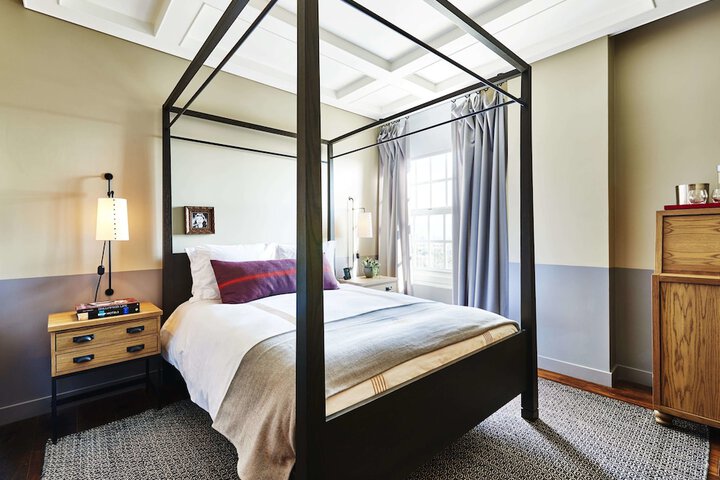 Room 21 of 82