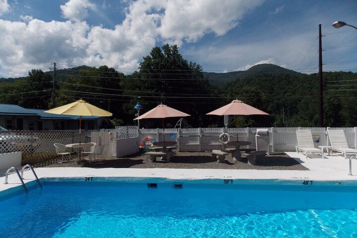 Pool 6 of 38