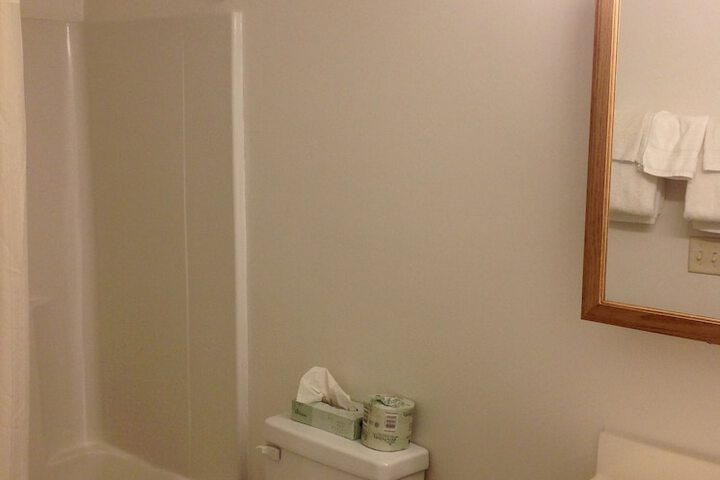 Room 12 of 38