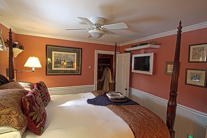 Room 21 of 200