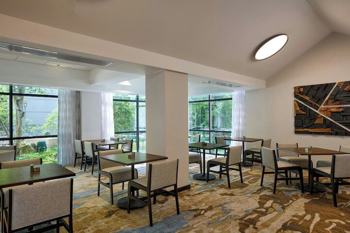 Pittsburgh Airport Marriott