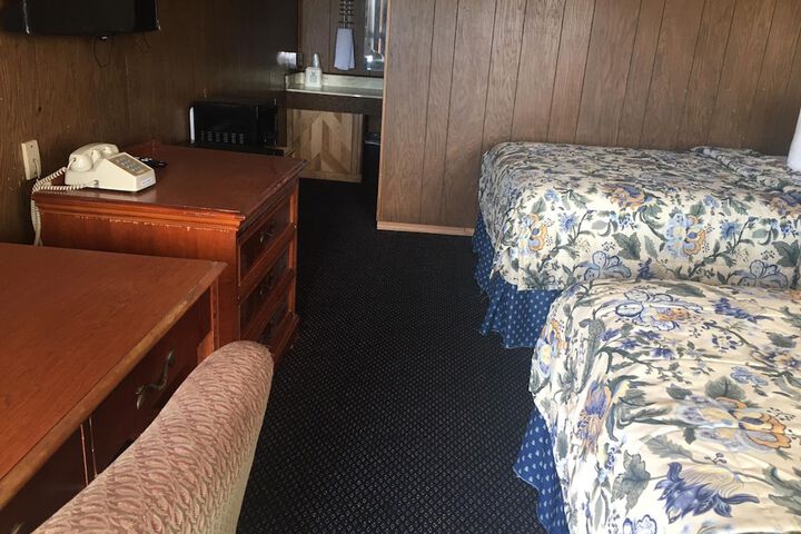 Room 11 of 29