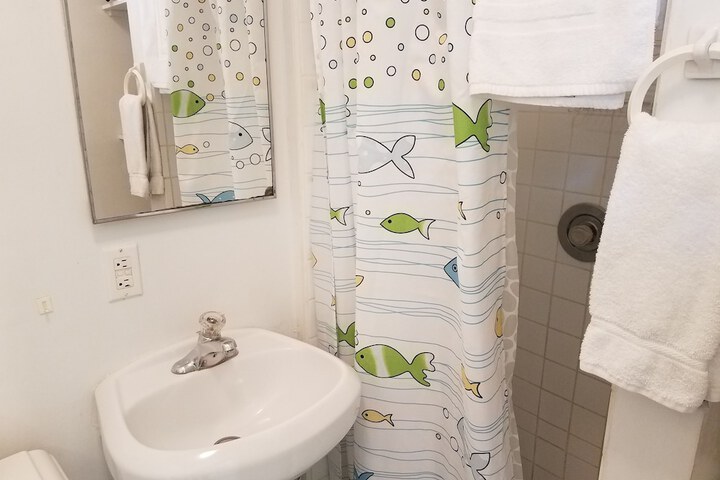 Room 118 of 218
