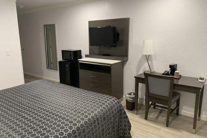 Room 18 of 31
