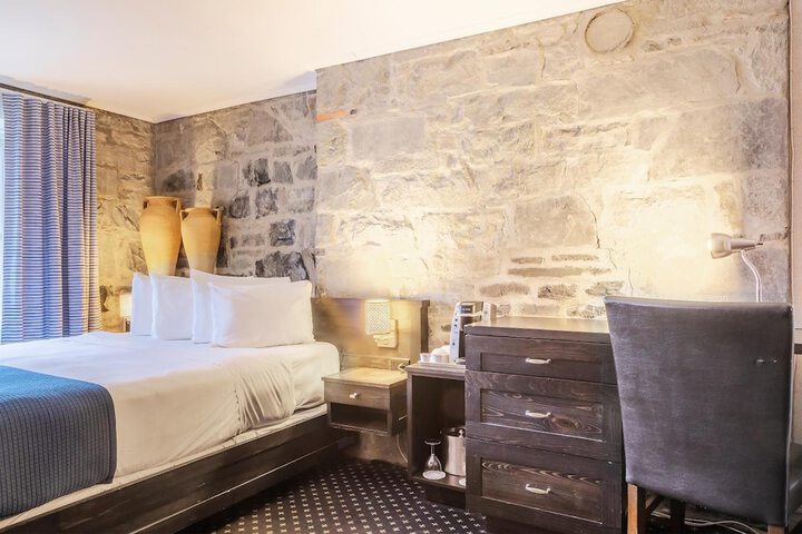 Room 20 of 24