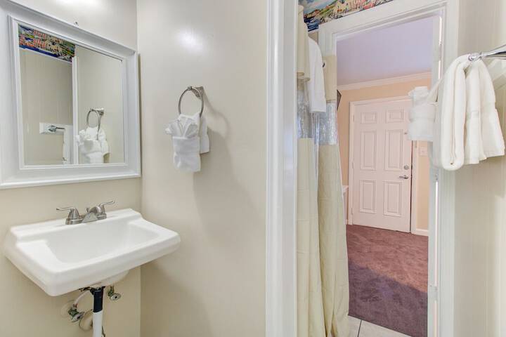 Room 37 of 51