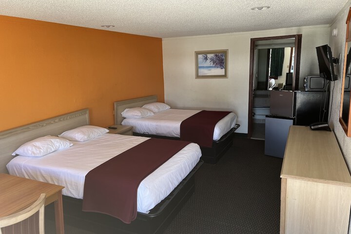 Room 5 of 15