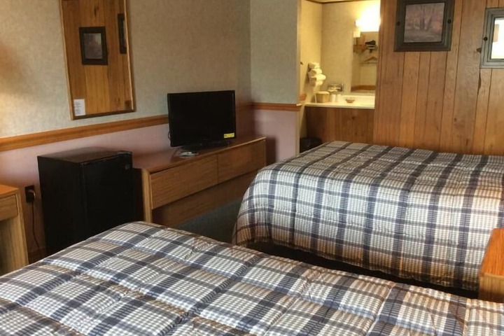 Room 5 of 32
