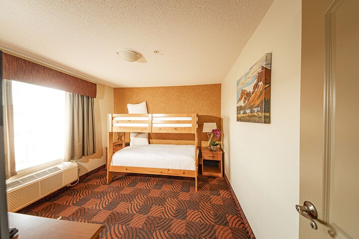 Room 9 of 39