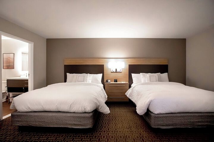Room 10 of 27