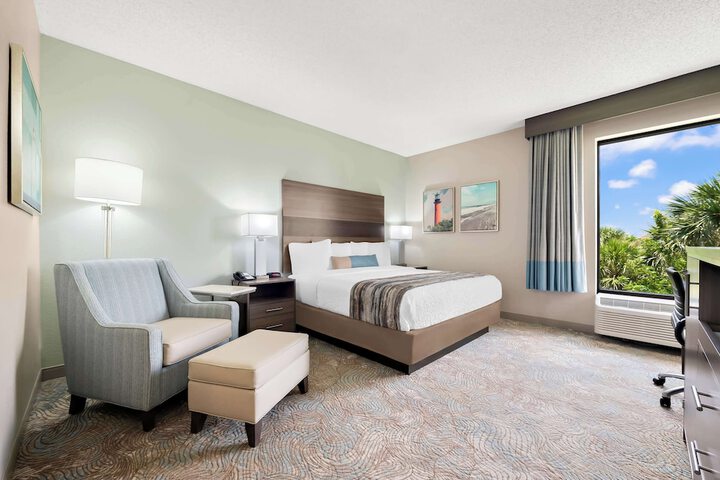 Room 18 of 29