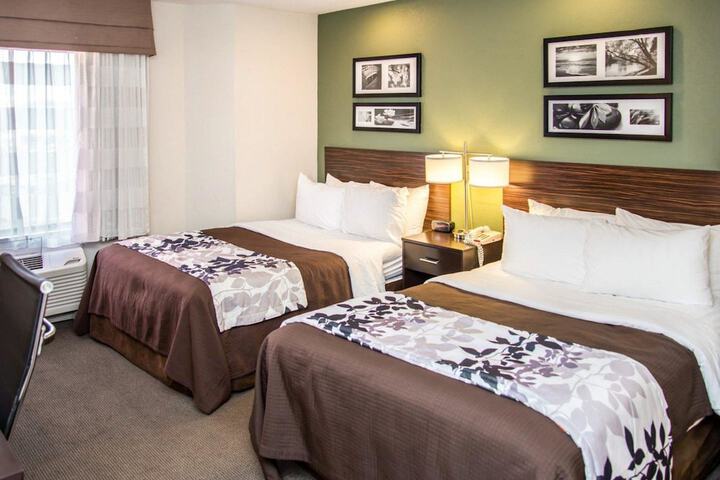 Room 21 of 33