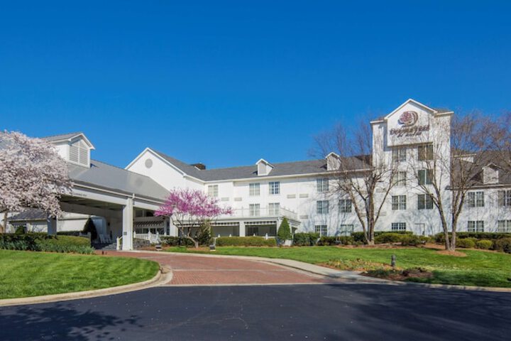 Hotel 6 of 51