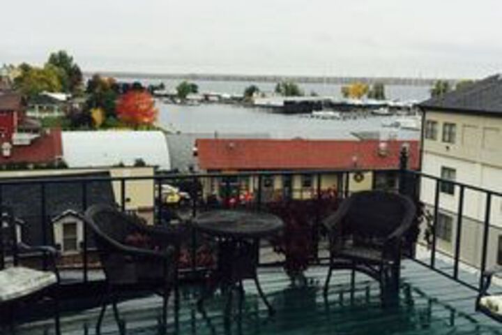 Goodfellos Suites