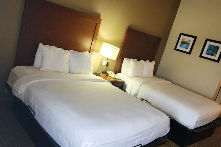 Room 25 of 61