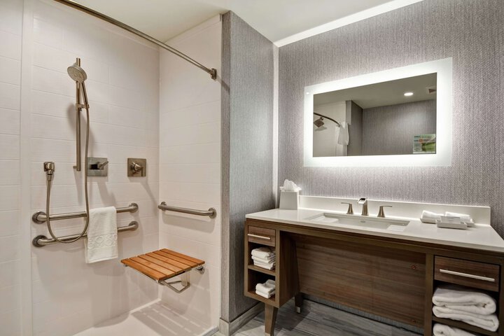 Home2 Suites by Hilton Jacksonville-South / St. Johns Town Ctr