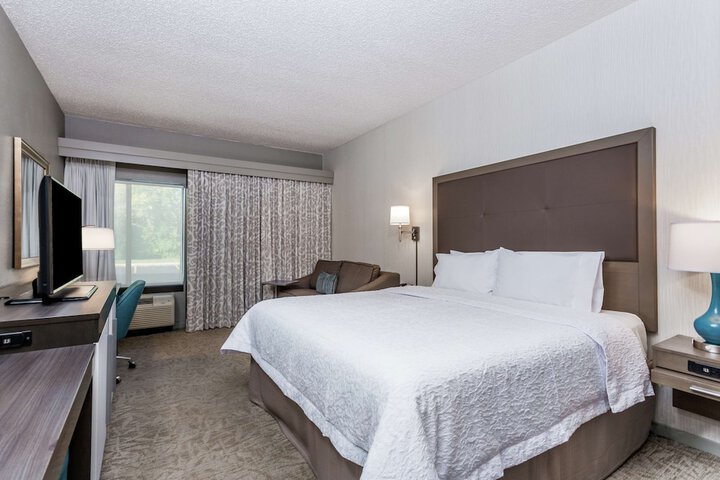 Room 16 of 25