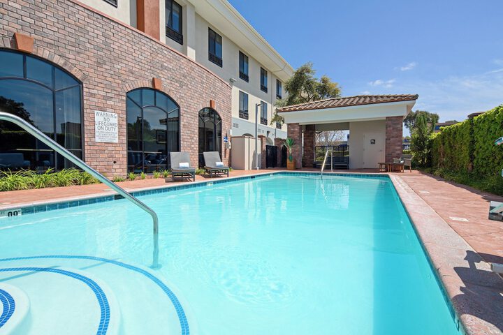 Holiday Inn Express Hotel & Suites Atascadero by IHG