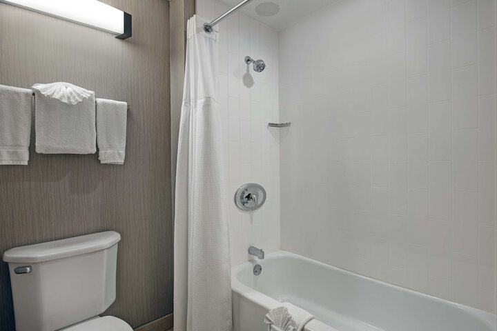 Room 16 of 54