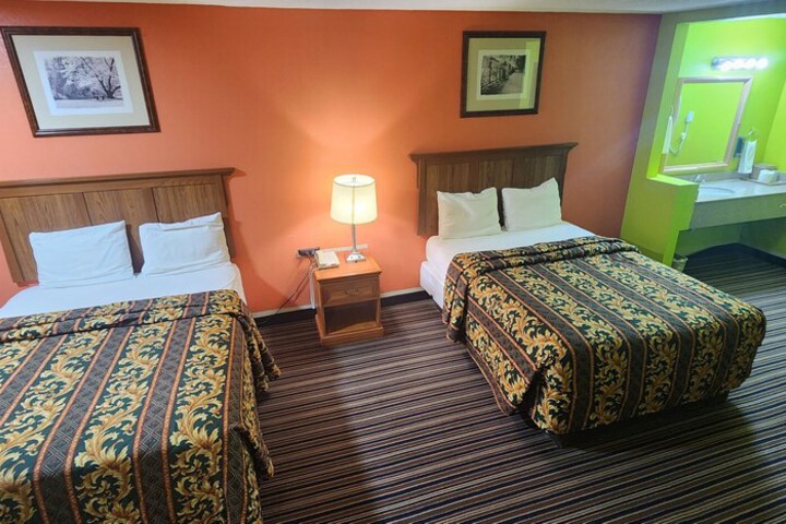 Room 31 of 32