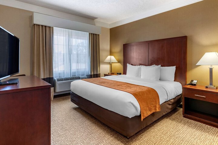 Comfort Suites Linn County